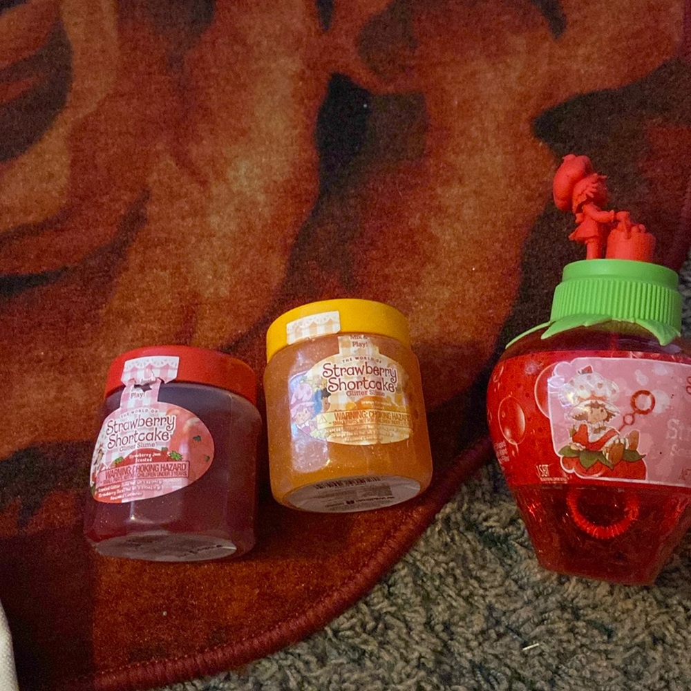 Strawberry shortcake bubble and slime
